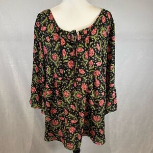 Black and red floral print long sleeve flowy oversized top size 1X